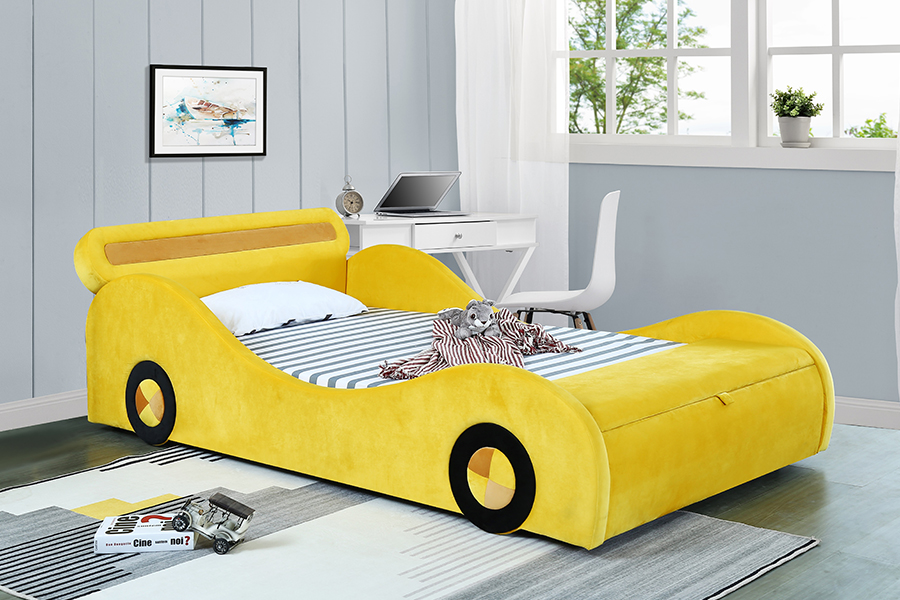 1421 Auffällige Kinderautobetten in Gelb