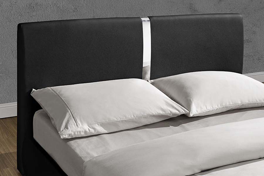 1859 Bett mit massivem Holzrahmen und weichem Lederpolsterung