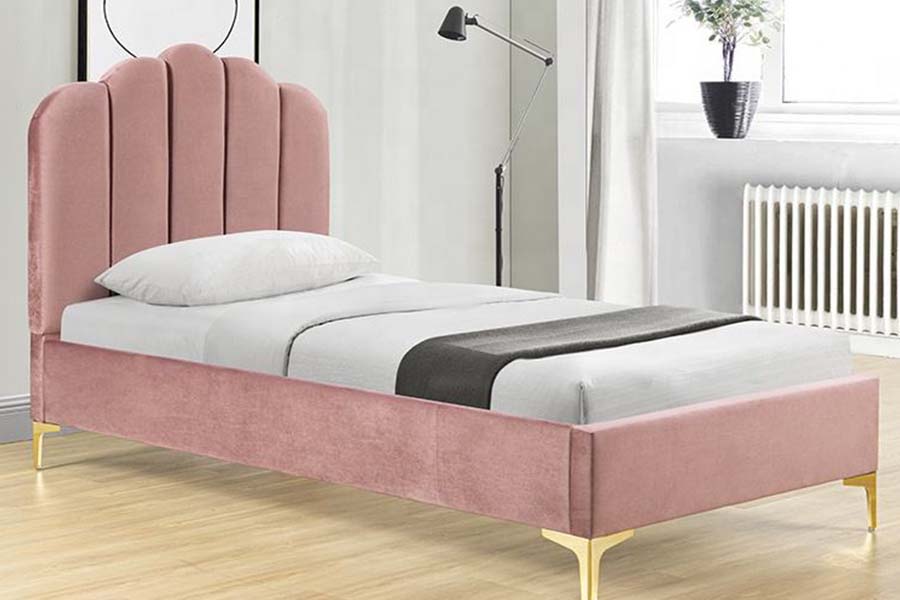 1655 Plattformbett, gepolstertes Bett aus rosa Leinenstoff