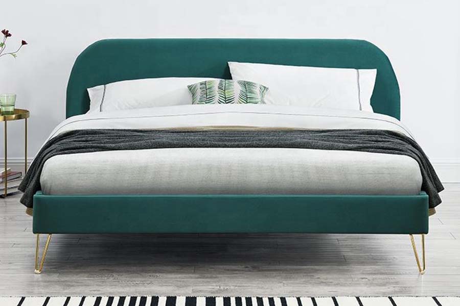 1475 Hochwertiges gepolstertes Bett mit Kingsize-Bett