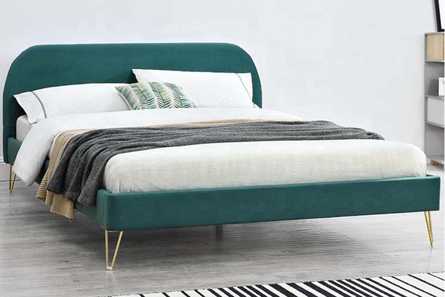 1475 Hochwertiges gepolstertes Bett mit Kingsize-Bett