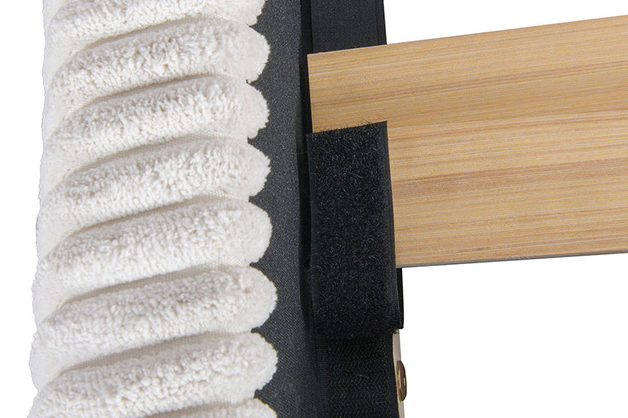 4256 Cord-Polsterbett mit prägnantem Kopfteil