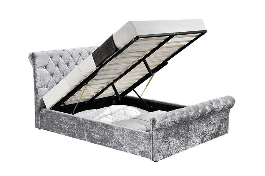 1153G Chesterfield Ottoman-Bett mit Stauraum aus Pannesamt und Kristall