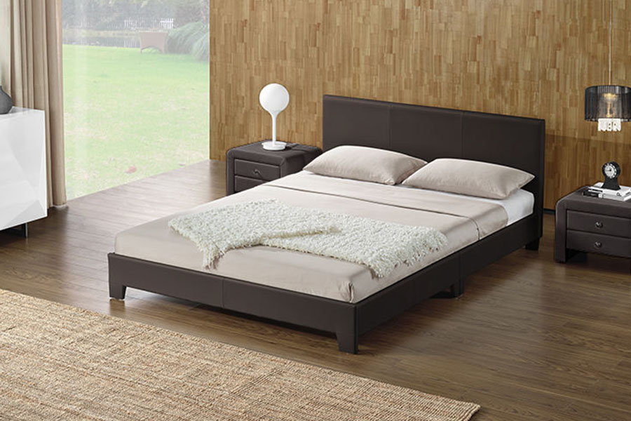 1142-2 Queensize-Bettgestell aus Holz im amerikanischen Stil mit Leinenstoff