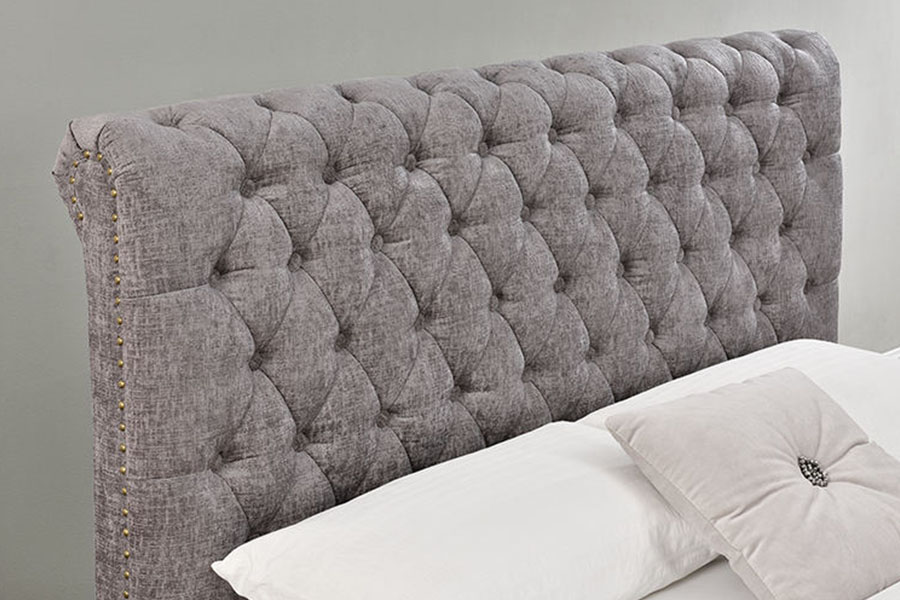 1208G Chesterfield Chenille-Samt Sleigh Ottoman Bettgestell mit Stauraum