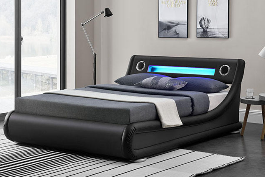 1324-1GS Wunderschöner LED-Lautsprecher, gepolsterter Bettrahmen aus Leder mit Gasdruckfeder und Stauraum